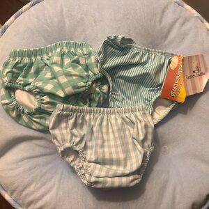 Bum swim Covers lot